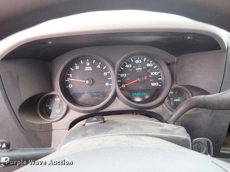 image for item DC4138 2013 Chevrolet Silverado 1500  pickup truck