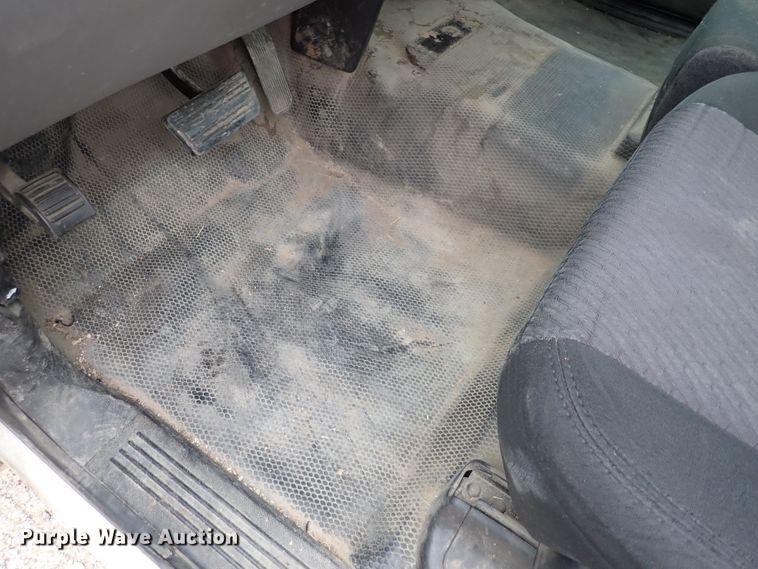 image for item DC4138 2013 Chevrolet Silverado 1500  pickup truck