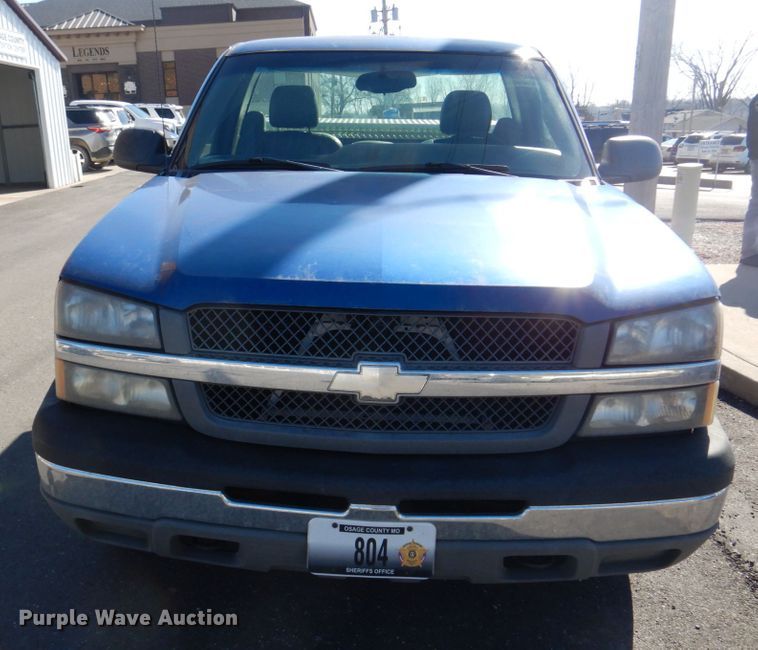 image for item DE7517 2003 Chevrolet Silverado 1500  pickup truck