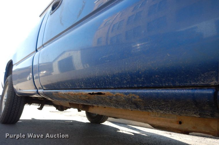 image for item DE7517 2003 Chevrolet Silverado 1500  pickup truck