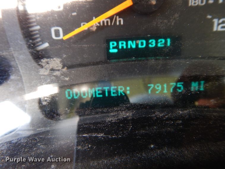 image for item DE7517 2003 Chevrolet Silverado 1500  pickup truck