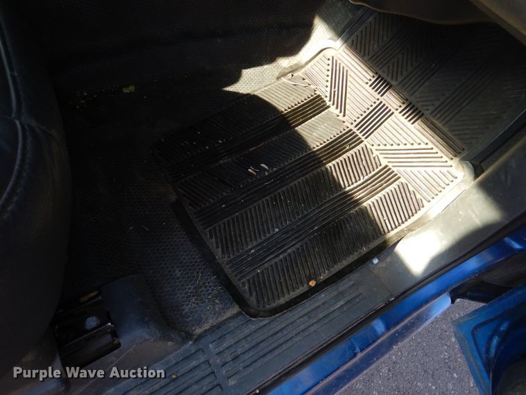 image for item DE7517 2003 Chevrolet Silverado 1500  pickup truck