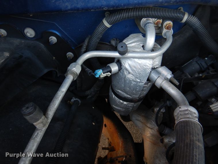 image for item DE7517 2003 Chevrolet Silverado 1500  pickup truck