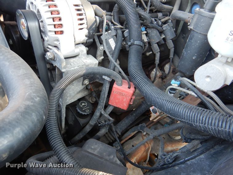 image for item DE7517 2003 Chevrolet Silverado 1500  pickup truck