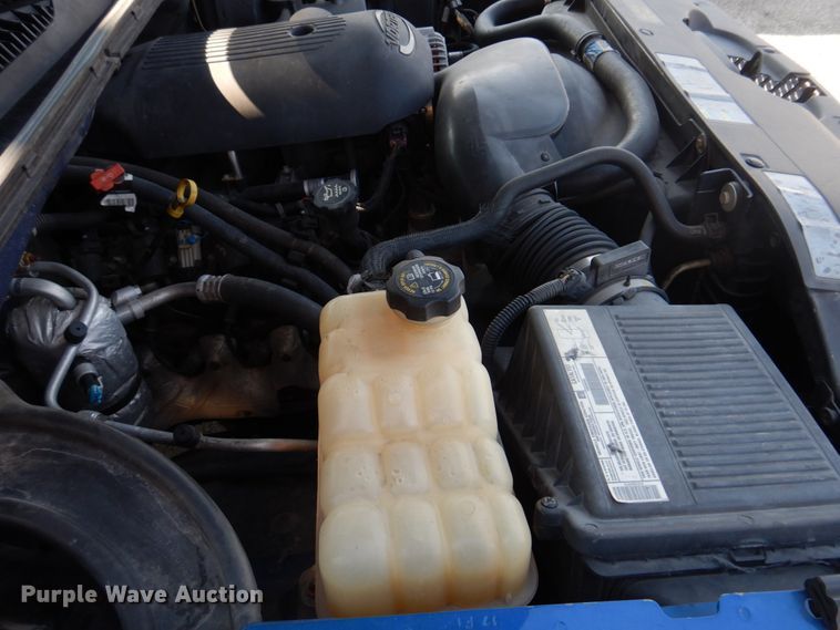 image for item DE7517 2003 Chevrolet Silverado 1500  pickup truck