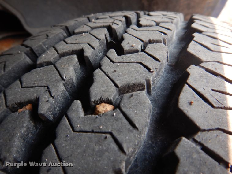 image for item DE7517 2003 Chevrolet Silverado 1500  pickup truck