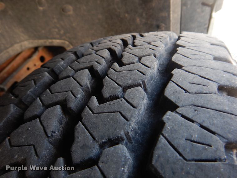 image for item DE7517 2003 Chevrolet Silverado 1500  pickup truck