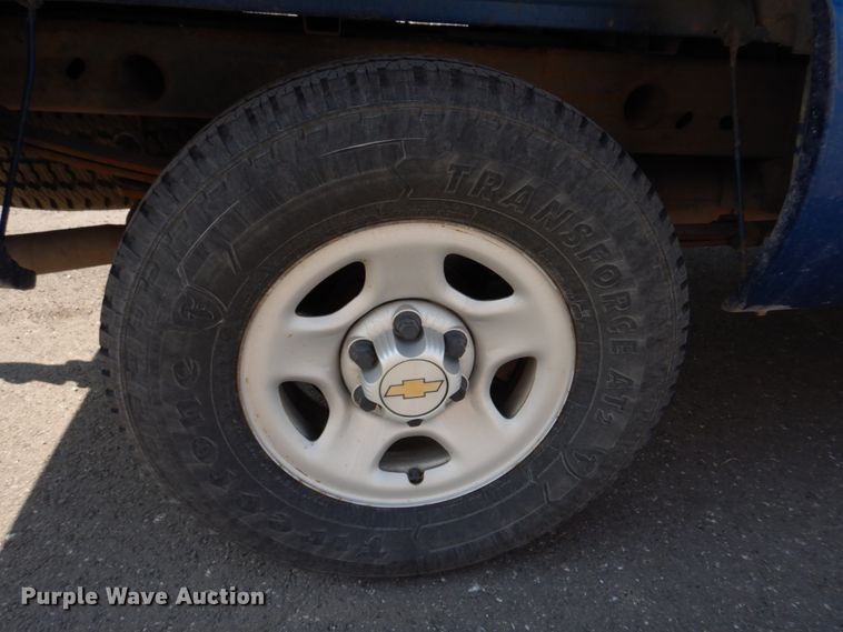 image for item DE7517 2003 Chevrolet Silverado 1500  pickup truck