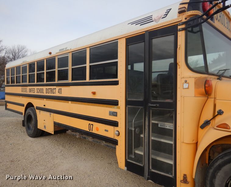 image for item DF0031 2007 International 3000  school bus