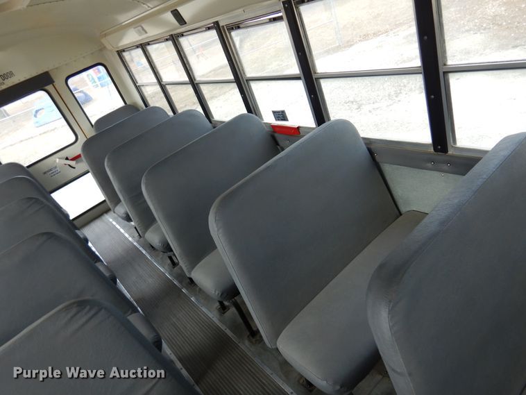 image for item DF0031 2007 International 3000  school bus