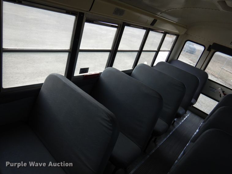 image for item DF0031 2007 International 3000  school bus