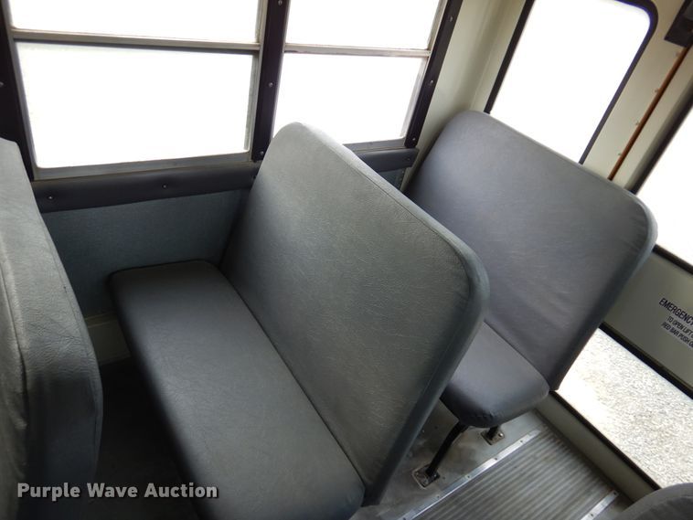 image for item DF0031 2007 International 3000  school bus