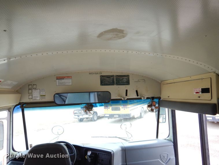 image for item DF0031 2007 International 3000  school bus