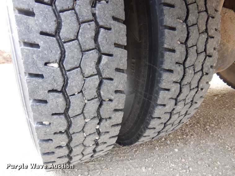 image for item DF0031 2007 International 3000  school bus