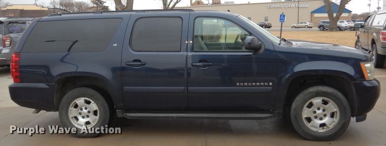 image for item DF0032 2008 Chevrolet Suburban LT  SUV