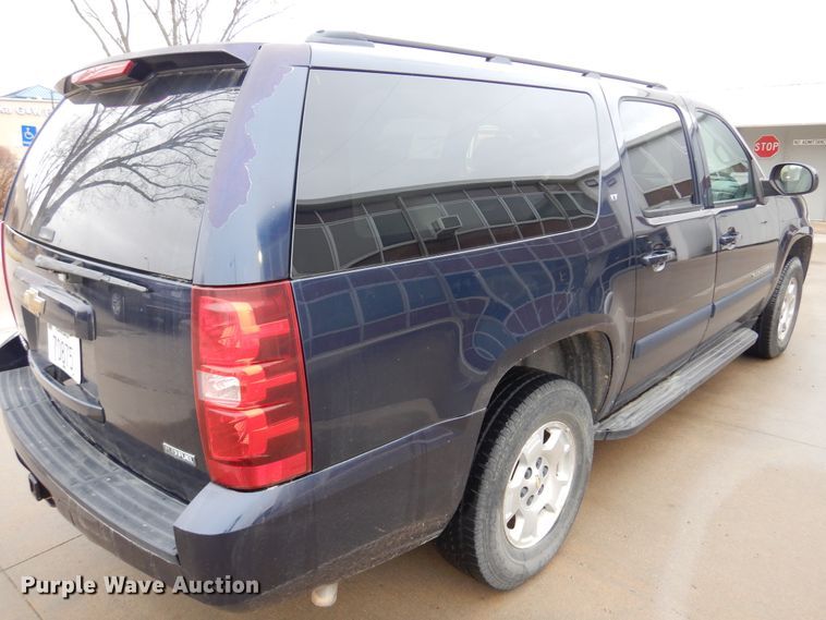 image for item DF0032 2008 Chevrolet Suburban LT  SUV