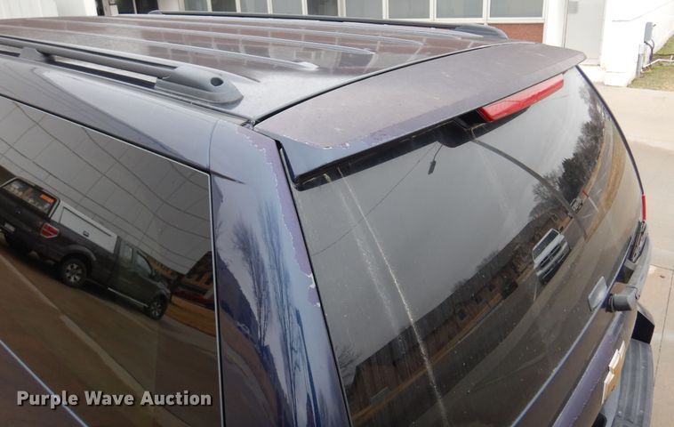 image for item DF0032 2008 Chevrolet Suburban LT  SUV