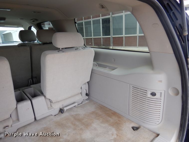 image for item DF0032 2008 Chevrolet Suburban LT  SUV