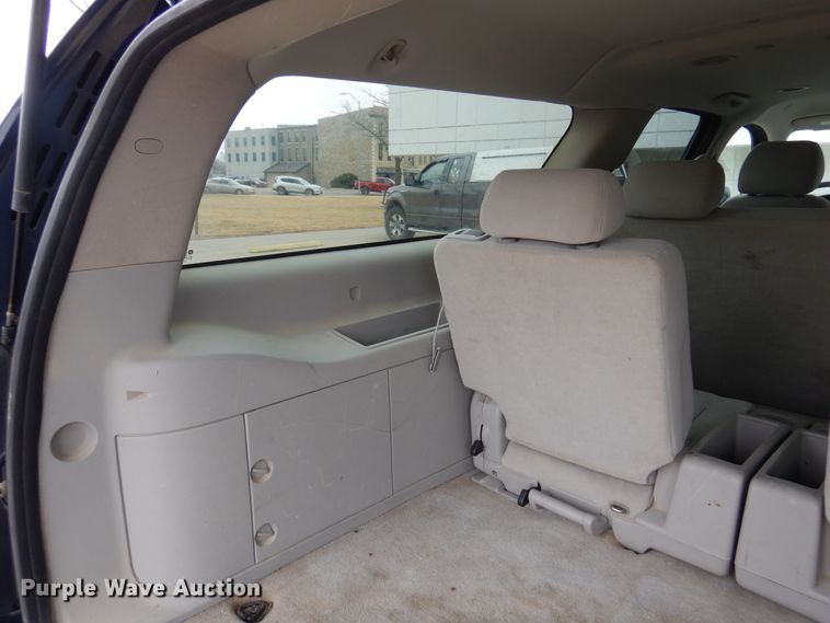 image for item DF0032 2008 Chevrolet Suburban LT  SUV