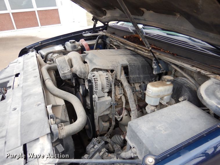 image for item DF0032 2008 Chevrolet Suburban LT  SUV