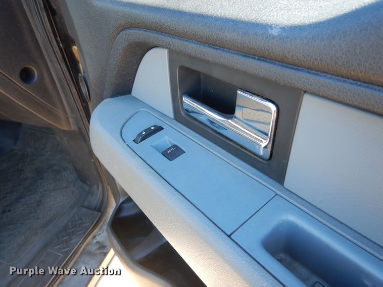 image for item DF0056 2012 Ford F150  SuperCrew pickup truck