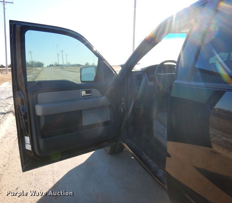 image for item DF0057 2010 Ford F150  SuperCrew pickup truck