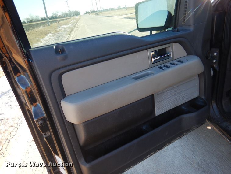 image for item DF0057 2010 Ford F150  SuperCrew pickup truck