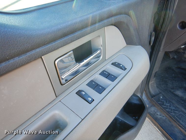 image for item DF0057 2010 Ford F150  SuperCrew pickup truck