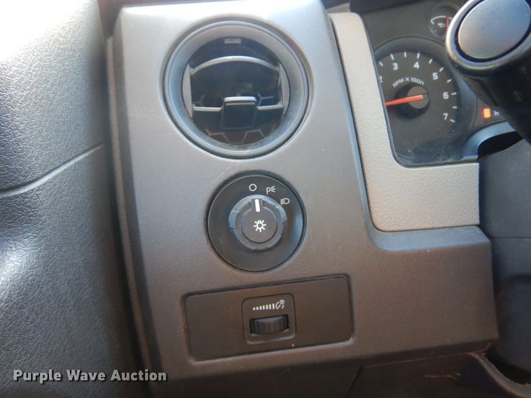 image for item DF0057 2010 Ford F150  SuperCrew pickup truck