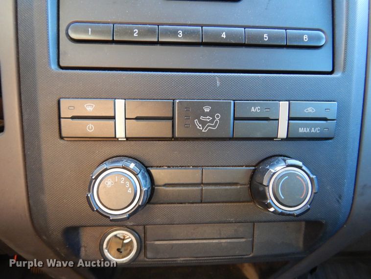 image for item DF0057 2010 Ford F150  SuperCrew pickup truck