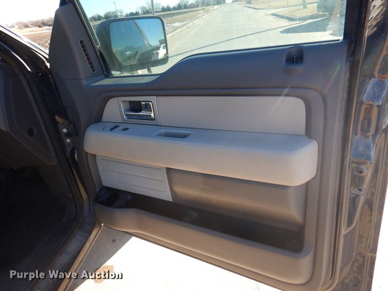 image for item DF0057 2010 Ford F150  SuperCrew pickup truck