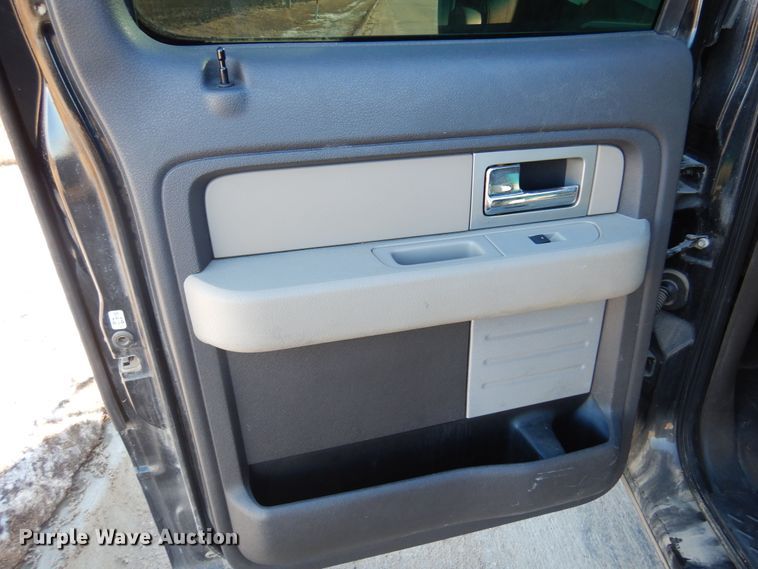 image for item DF0057 2010 Ford F150  SuperCrew pickup truck