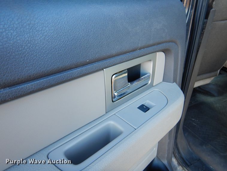 image for item DF0057 2010 Ford F150  SuperCrew pickup truck