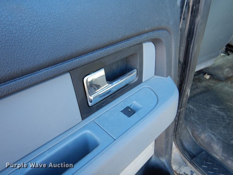 image for item DF0058 2013 Ford F150  SuperCrew pickup truck