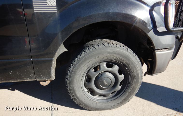 image for item DF0058 2013 Ford F150  SuperCrew pickup truck