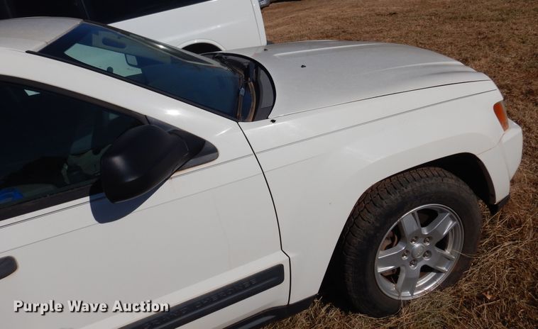 image for item DF0059 2006 Jeep Grand Cherokee  SUV