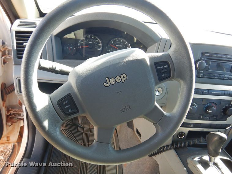 image for item DF0059 2006 Jeep Grand Cherokee  SUV