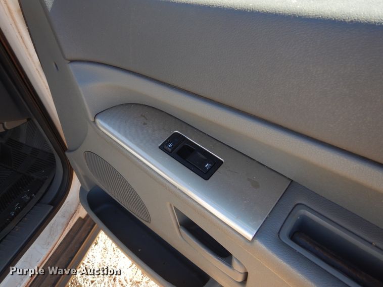 image for item DF0059 2006 Jeep Grand Cherokee  SUV