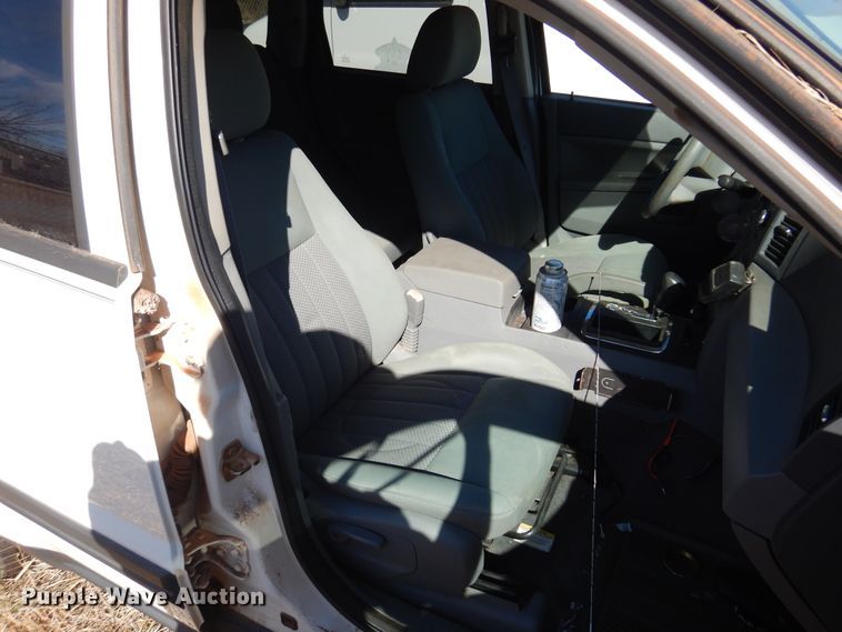image for item DF0059 2006 Jeep Grand Cherokee  SUV