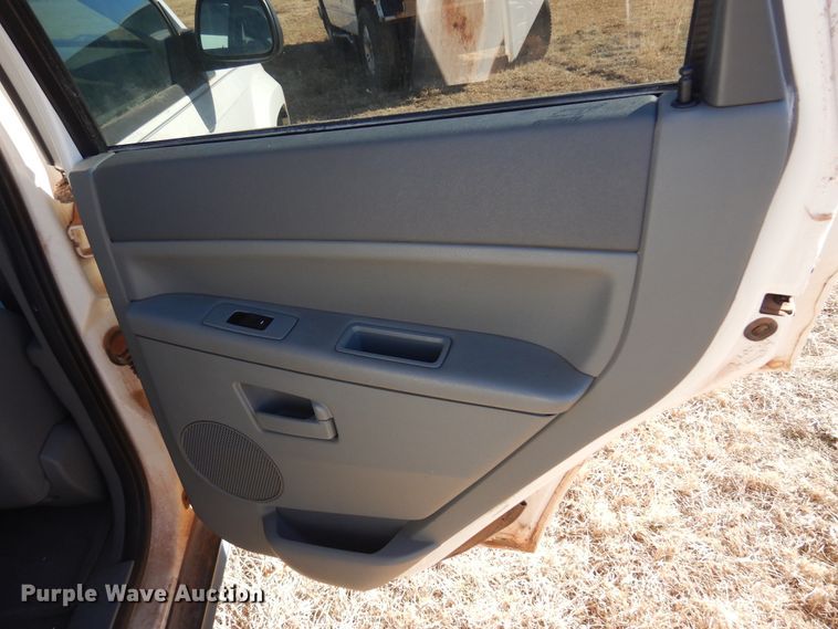 image for item DF0059 2006 Jeep Grand Cherokee  SUV