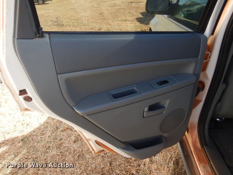 image for item DF0059 2006 Jeep Grand Cherokee  SUV