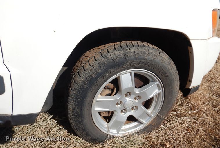 image for item DF0059 2006 Jeep Grand Cherokee  SUV