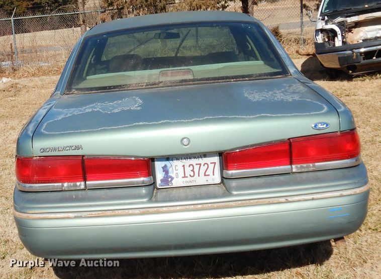 image for item DF0063 1997 Ford Crown Victoria Police Interceptor