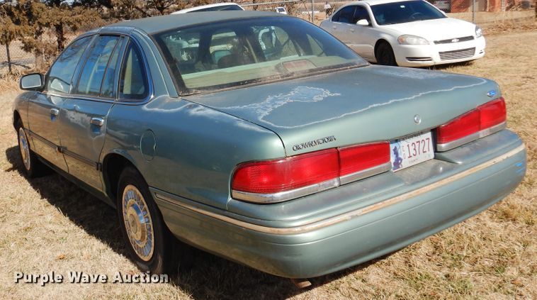 image for item DF0063 1997 Ford Crown Victoria Police Interceptor