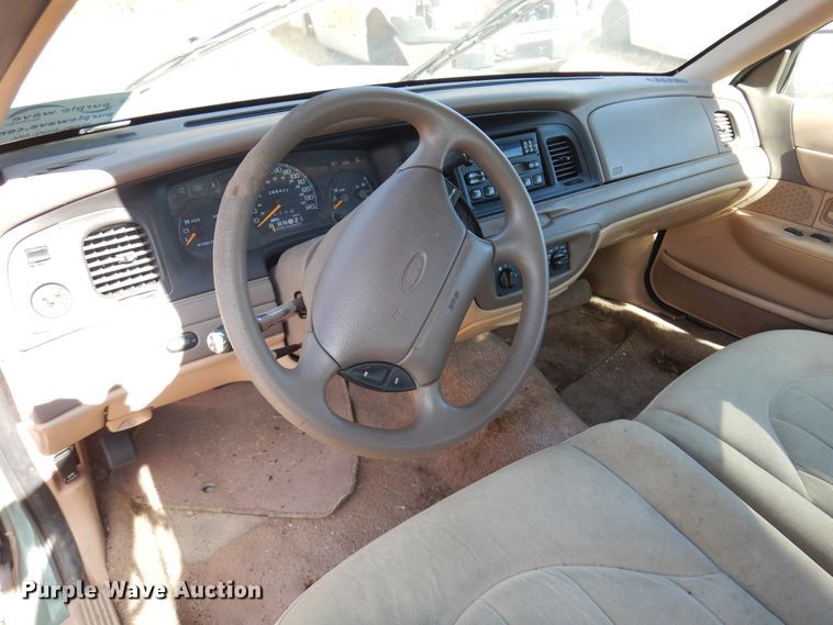 image for item DF0063 1997 Ford Crown Victoria Police Interceptor