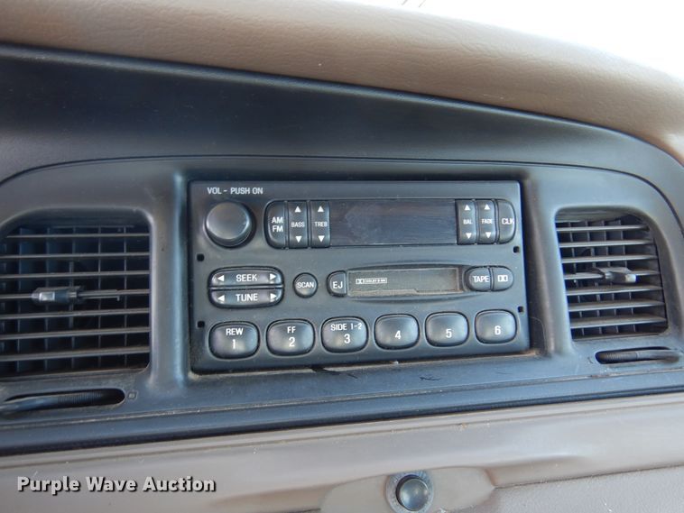 image for item DF0063 1997 Ford Crown Victoria Police Interceptor