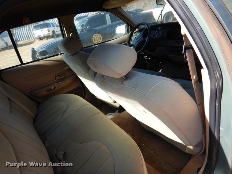 image for item DF0063 1997 Ford Crown Victoria Police Interceptor
