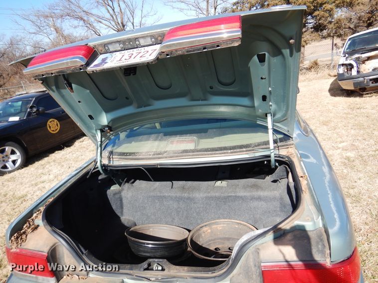 image for item DF0063 1997 Ford Crown Victoria Police Interceptor