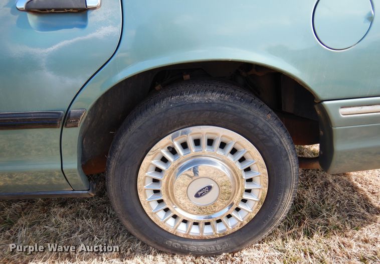 image for item DF0063 1997 Ford Crown Victoria Police Interceptor