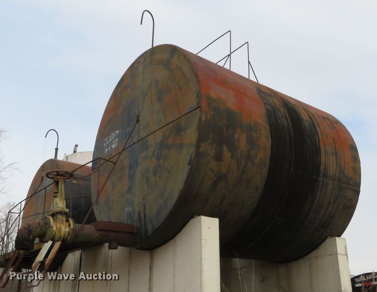 image for item DH0636 Oil tank